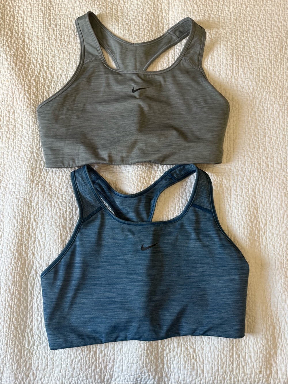 5 XL sports bras, Nike and Under Armour - Picture 7 of 9